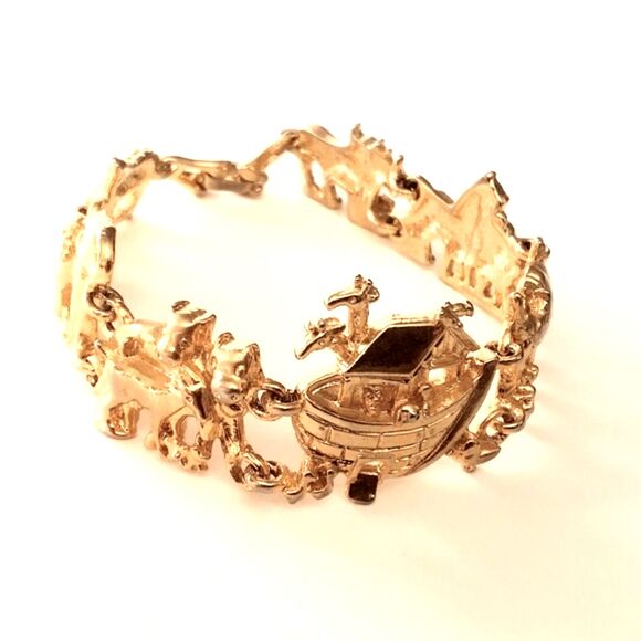 Vintage Gold Tone Noahs Ark Themed Bracelet - Picture 4 of 4